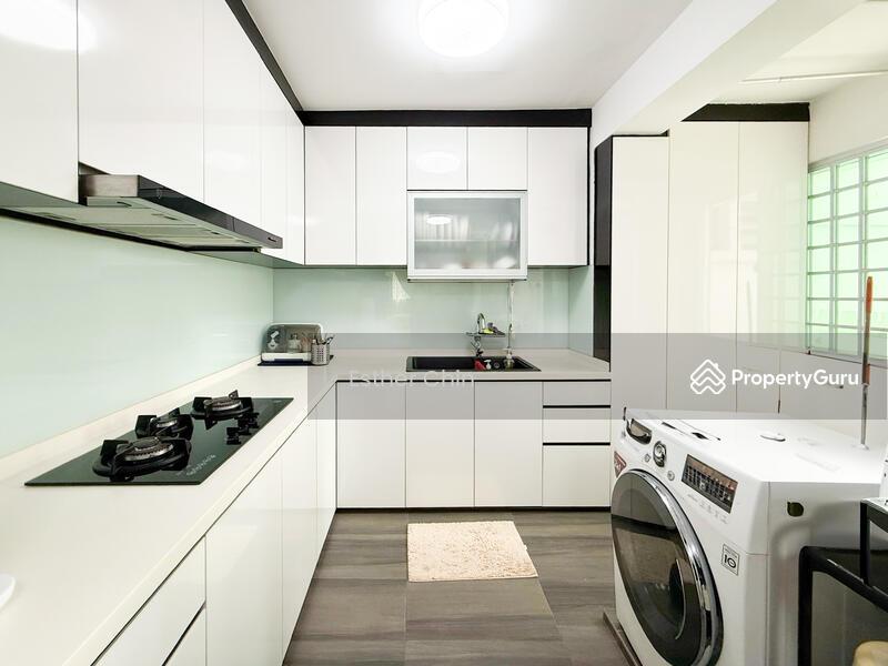 HDB Flat for Sale, 218 Lorong 8 Toa Payoh, SGD 720,000 | 99-year lease