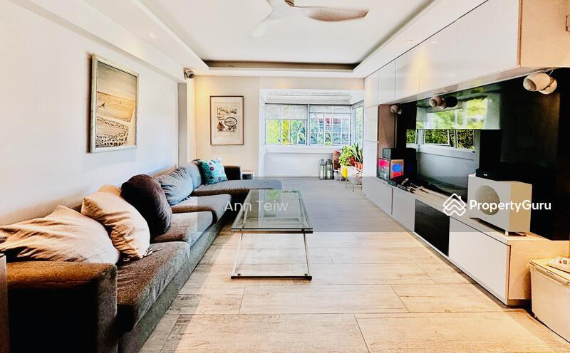 Prop-GPT: HDB Flat: D19  111 Hougang Avenue 1