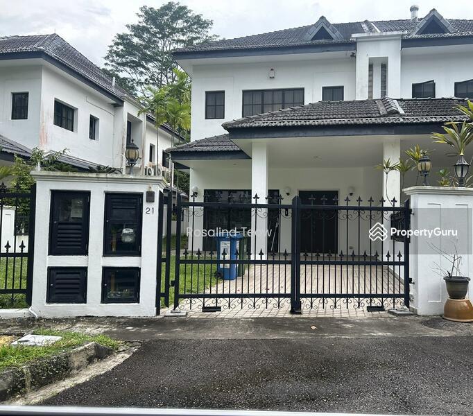 Prop-GPT: Semi-Detached: D11  Lornie Gardens