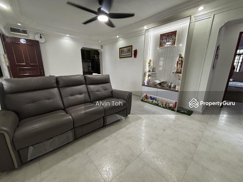 HDB Flat for Sale, 424 Canberra Road, SGD 520,000 | 99-year lease