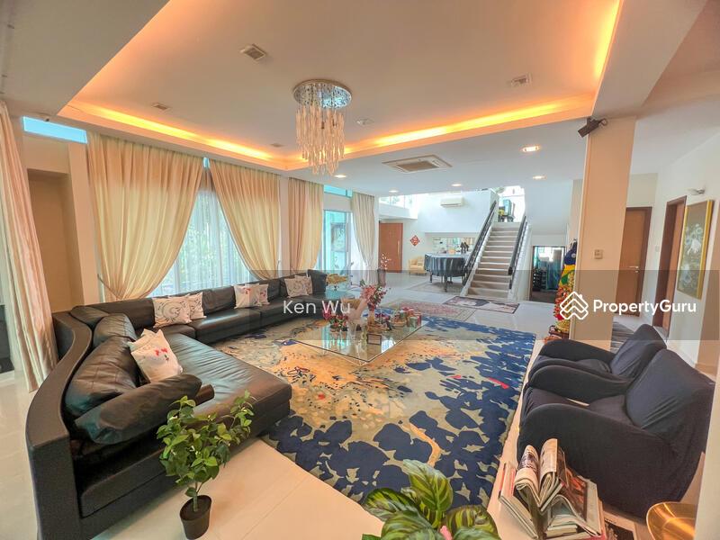 Prop-GPT: Bungalow - Good Class: D10  Chatsworth Good Class Bungalow Enclave