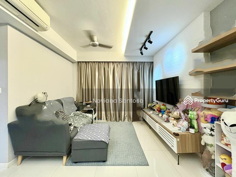 Prop-GPT: HDB Flat: D18 Pasir Ris 530A Pasir Ris Drive 1