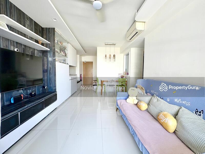 Prop-GPT: HDB Flat: D18 Pasir Ris 530A Pasir Ris Drive 1