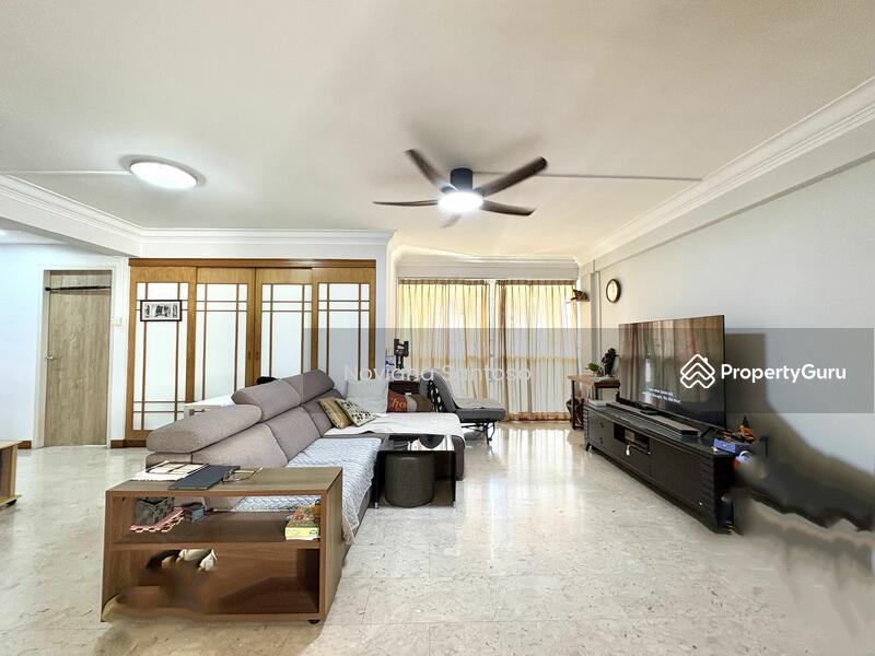Prop-GPT: HDB Flat: D18  498F Tampines Street 45