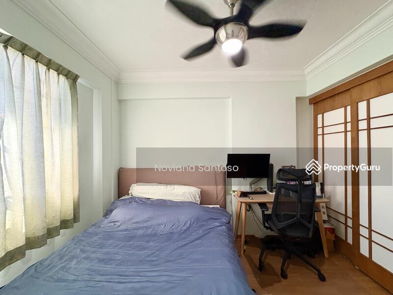 HDB Flat for Sale, 498F Tampines Street 45, SGD 1,050,000 | 99-year lease