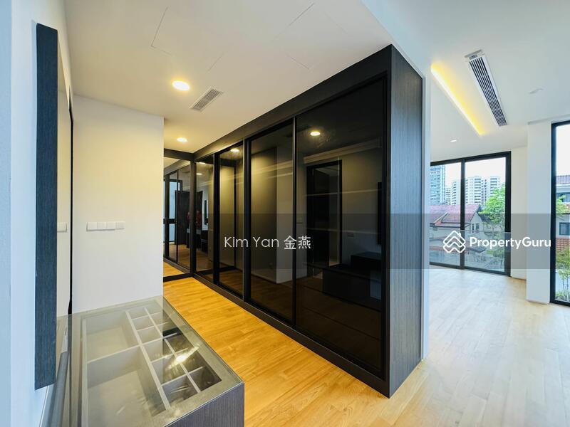 Bungalow for Sale, Brand New & Luxury Bungalow with Lift & pool, quality finishes, Fair face concrete featured wall, SGD 15,500,000 | 999-year lease