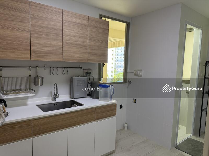 Executive Condominium for Sale: Pasir Ris, D18, 518080