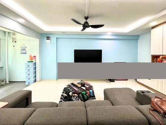 HDB Apartment for Sale: Pasir Ris, D18, 510193