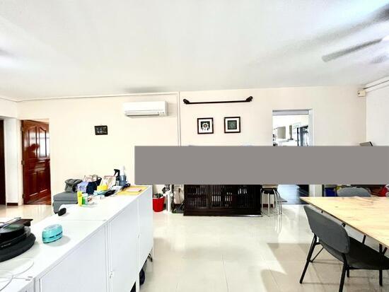 Prop-GPT: HDB Apartment: D14  3 Pine Close