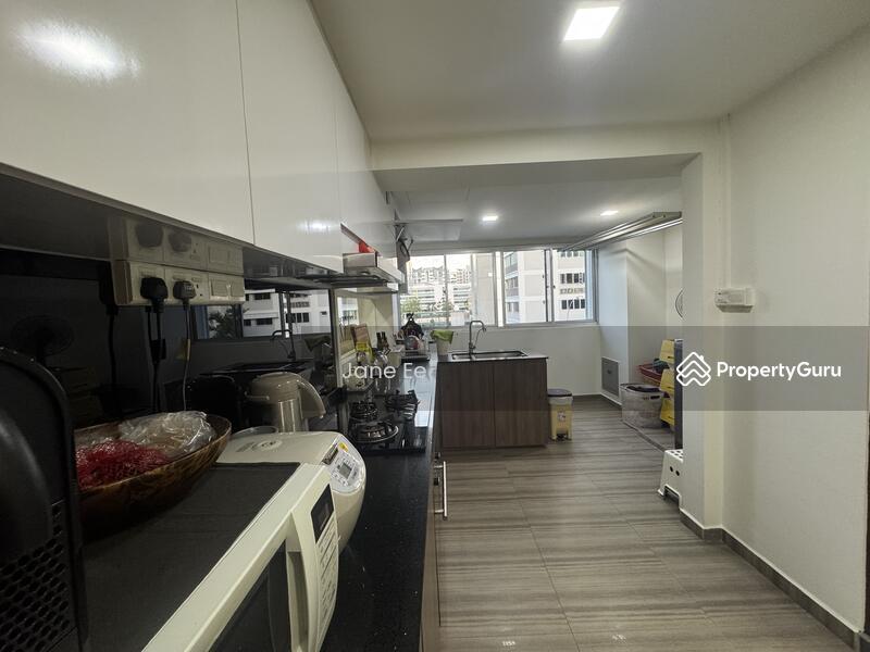 HDB Flat for Sale, 413 Pasir Ris Drive 6, SGD 998,000 | 99-year lease