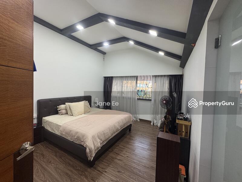 HDB Flat for Sale, 413 Pasir Ris Drive 6, SGD 998,000 | 99-year lease