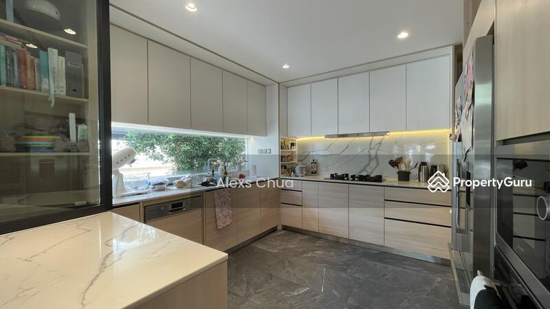 Semi-Detached for Sale, Holland Grove, SGD 4,380,000 | 99-year lease