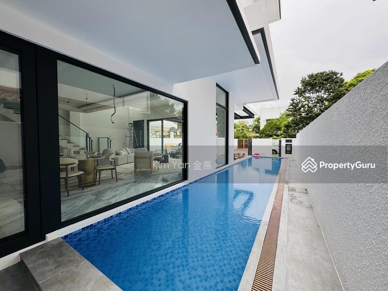 Prop-GPT: Semi-Detached: D15  Brand New/Luxury, 4Levels with Pool&Lift, spacious Living&dining hall with marble floor&high ceiling