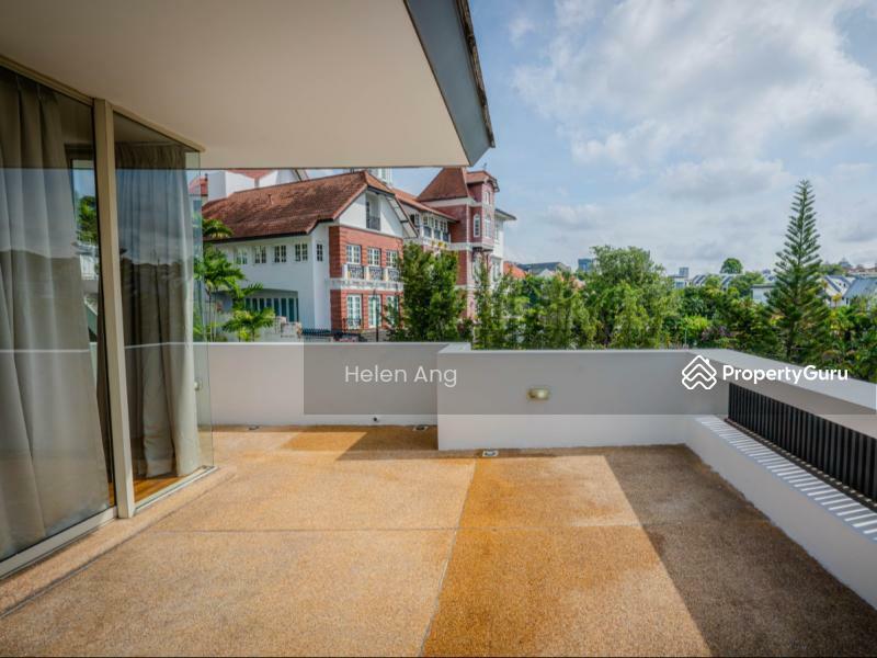 Prop-GPT: Bungalow: D11  ??1KM ACS ??BEST VALUE BARKER BUNGALOW ??POOL??PRICE TO SELL???? 8628 6026 HELEN