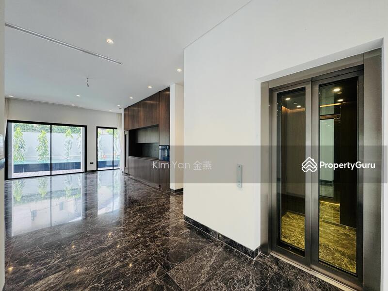 Bungalow for Sale, brand new and freehold bungalow with Lift & Pool, Ample parking at basement, huge for 3 generations, SGD 26,726,000 | Freehold