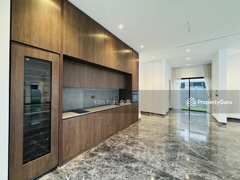 Bungalow for Sale, brand new and freehold bungalow with Lift & Pool, Ample parking at basement, huge for 3 generations, SGD 26,726,000 | Freehold