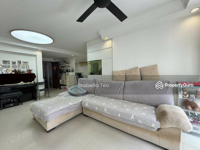 Prop-GPT: HDB Flat: D23 Bukit Batok 390 Bukit Batok West Avenue 5