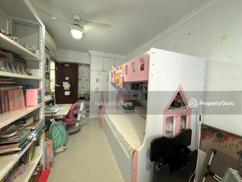 HDB Flat for Sale, 390 Bukit Batok West Avenue 5, SGD 700,000 | 99-year lease