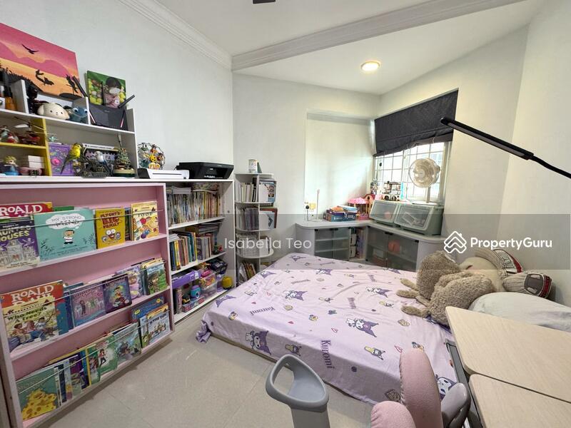 HDB Flat for Sale, 390 Bukit Batok West Avenue 5, SGD 700,000 | 99-year lease