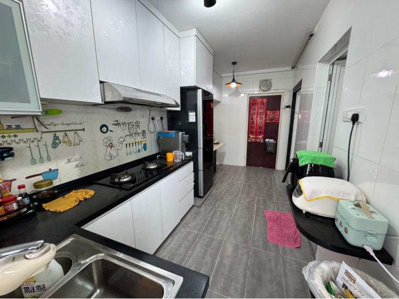 HDB Apartment for Sale, 275C Jurong West Street 25 HDB Apartment For Sale, $520,000, 3 Bed 2 Bath 968 sqft $537.00 psf, SGD 520,000 | 99-year Leasehold