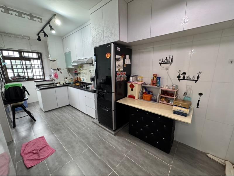 HDB Apartment for Sale, 275C Jurong West Street 25 HDB Apartment For Sale, $520,000, 3 Bed 2 Bath 968 sqft $537.00 psf, SGD 520,000 | 99-year Leasehold