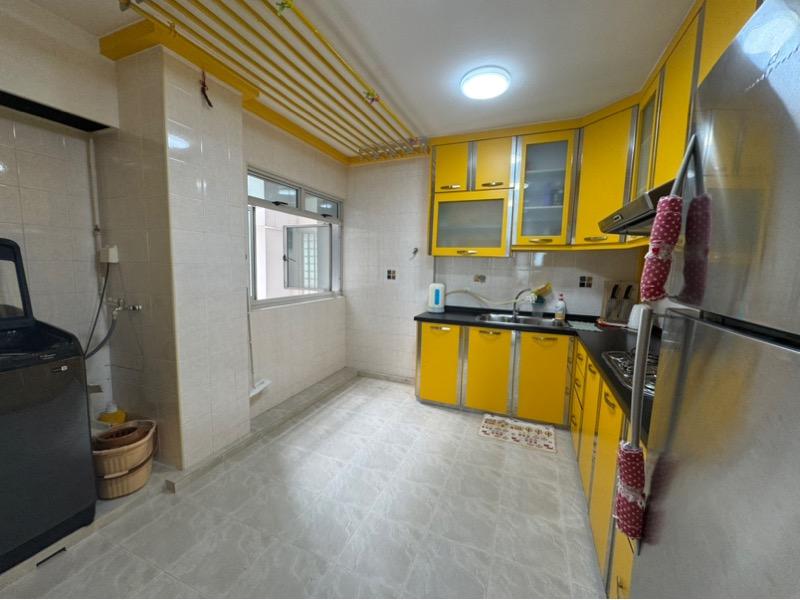 HDB Apartment for Sale, 621 Bukit Batok Central HDB Apartment For Sale, $899,000, 3 Bed 2 Bath 1,184 sqft $759.00 psf, SGD 899,000 | 99-year Leasehold
