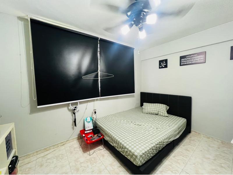 HDB Apartment for Sale: Yishun, D27, 760757