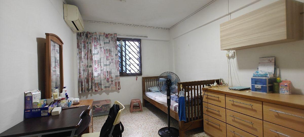 HDB Apartment for Sale: Ang Mo Kio, D20, 560546
