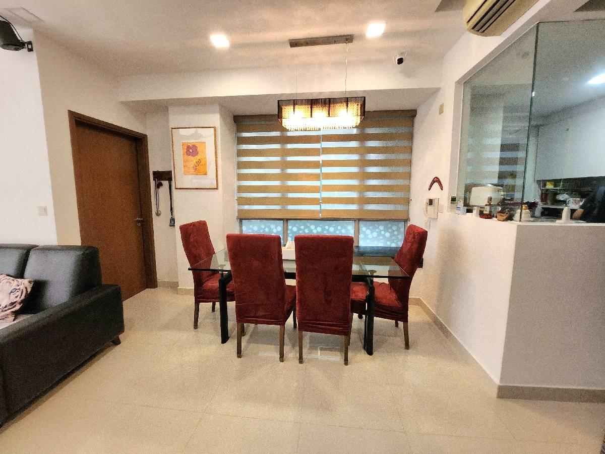 Condominium for Sale, Coastal Breeze Residences Condominium For Sale, $1,380,000, 3 Bed 2 Bath 1,173 sqft $1,176.00 psf, SGD 1,380,000 | 99-year Leasehold