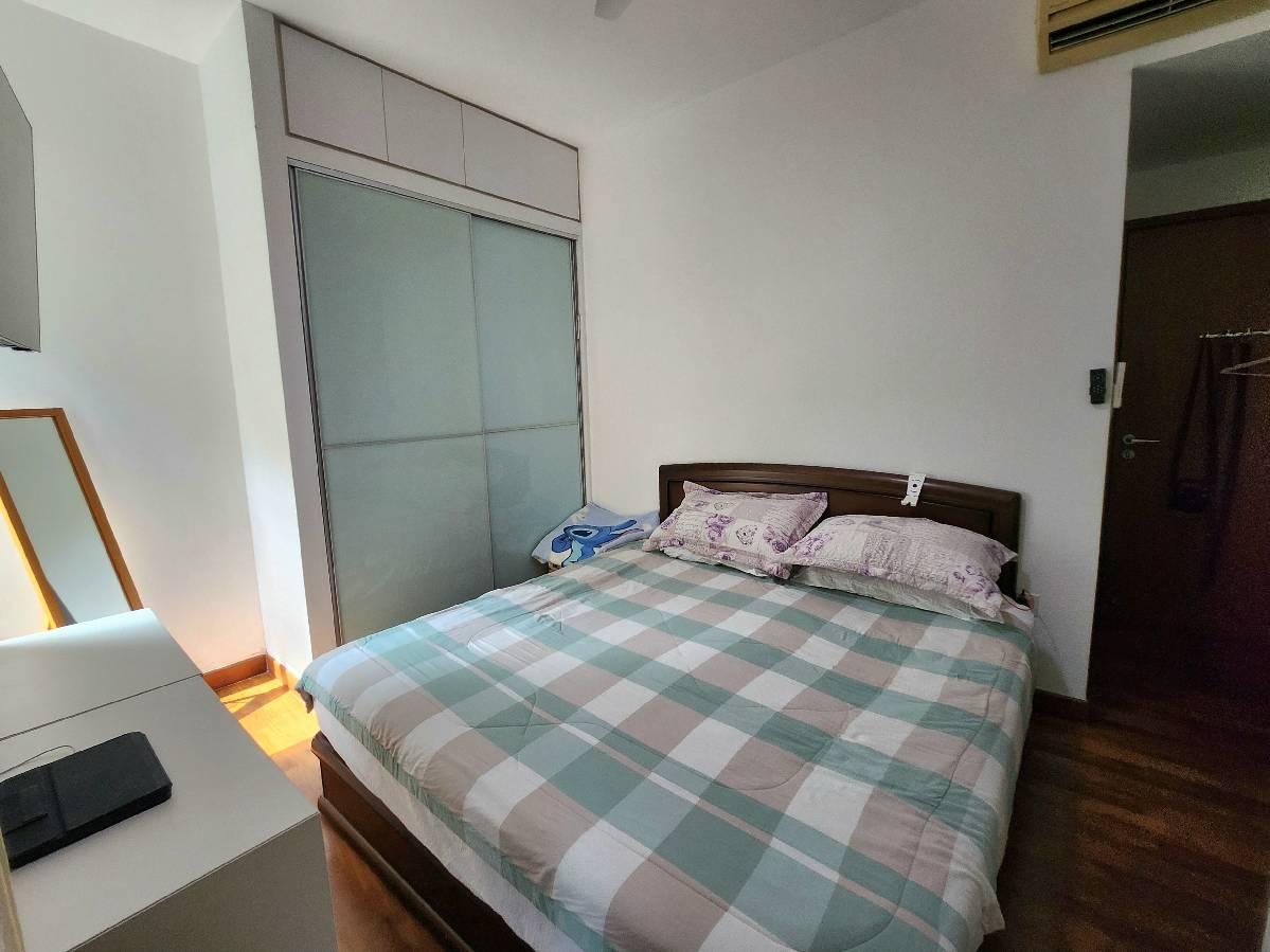 Condominium for Sale, Coastal Breeze Residences Condominium For Sale, $1,380,000, 3 Bed 2 Bath 1,173 sqft $1,176.00 psf, SGD 1,380,000 | 99-year Leasehold
