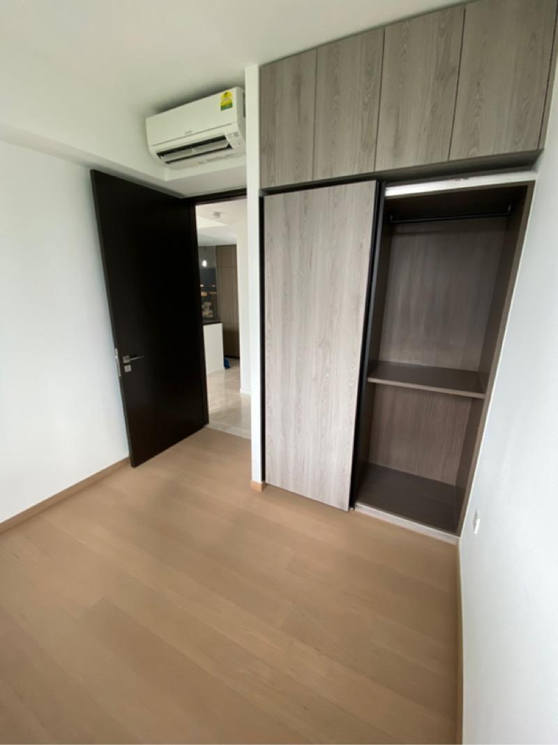 Condominium for Sale, Irwell Hill Residences Condominium For Sale, $1,990,000, 2 Bed 2 Bath 657 sqft $3,029.00 psf, SGD 1,990,000 | 99-year Leasehold