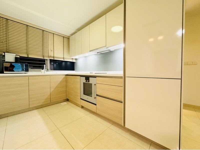 Condominium for Sale, V on Shenton Condominium For Sale, $2,100,000, 2 Bed 2 Bath 1,033 sqft $2,033.00 psf, SGD 2,100,000 | 99-year Leasehold