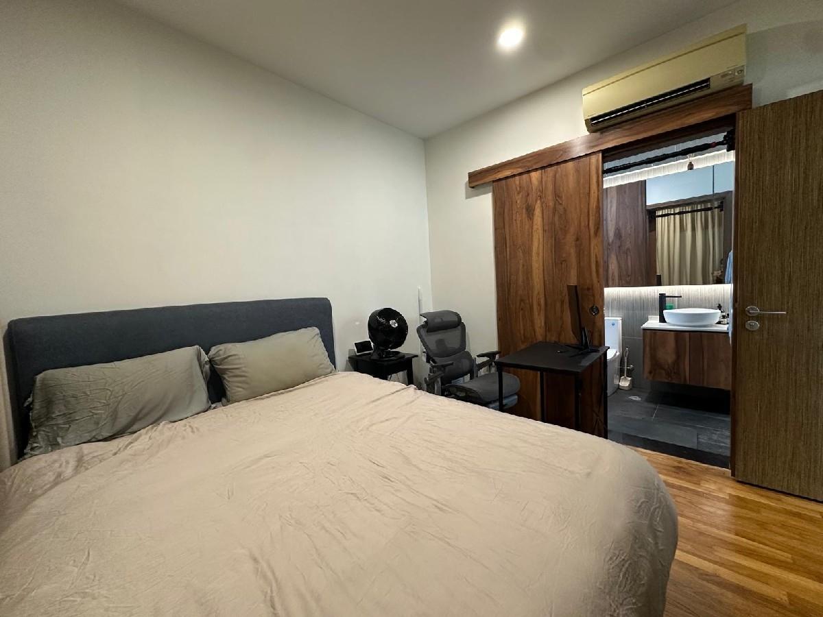 Condominium for Sale, Suites @ East Coast Condominium For Sale, $1,395,000, 1 Bed 2 Bath 947 sqft $1,473.00 psf, SGD 1,395,000 | Freehold
