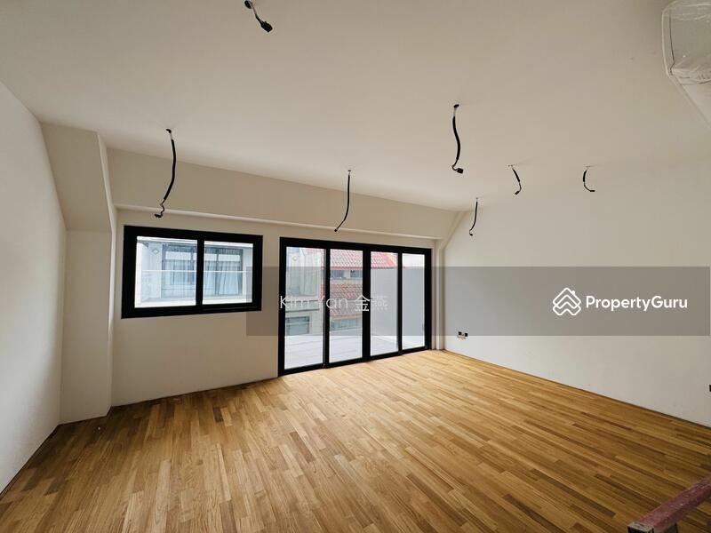 Terrace for Sale, Brand new & freehold terrace, 4 levels with Lift, 5 bedrooms ensuite, Furnished wet and dry kitchen, SGD 5,380,000 | Freehold