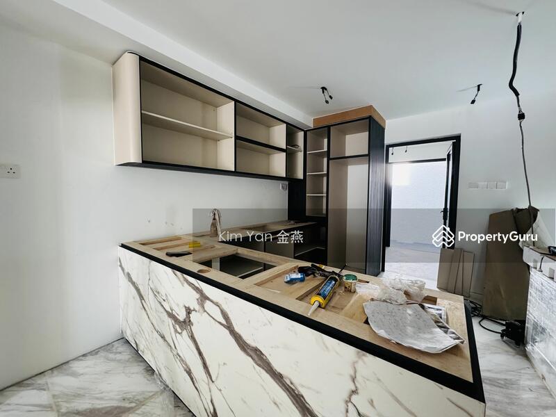 Terrace for Sale, Brand new & freehold terrace, 4 levels with Lift, 5 bedrooms ensuite, Furnished wet and dry kitchen, SGD 5,380,000 | Freehold