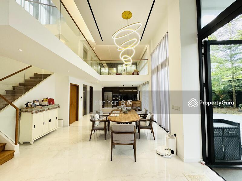 Prop-GPT: Bungalow: D19  Very New & Freehold Bungalow with Lift & Basement, 6 Bedrooms Ensuite, Kovan MRT &Heartland Mall
