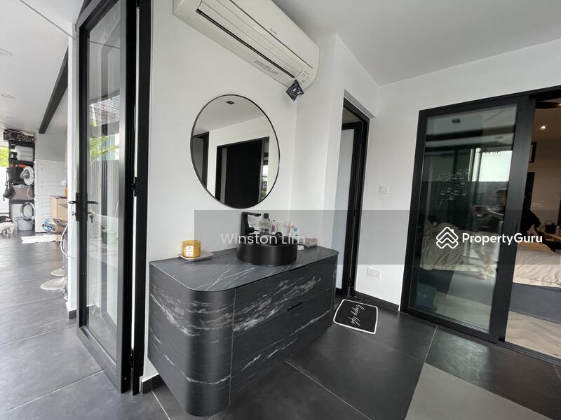 Upper Changi Road East