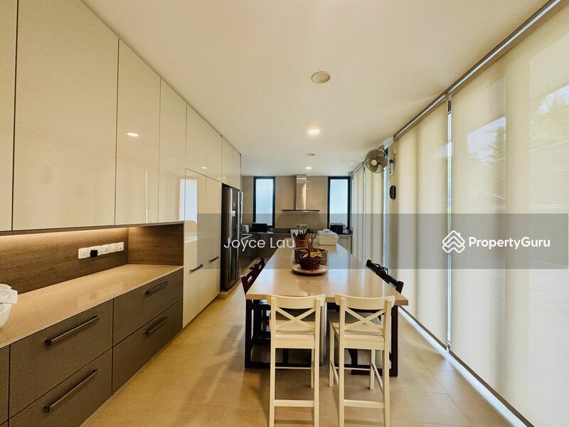 Bungalow - Good Class for Sale, Own this House! Like brand new, Good Class Bungalow, Perfect home for multi generation., SGD 23,700,000 | Freehold
