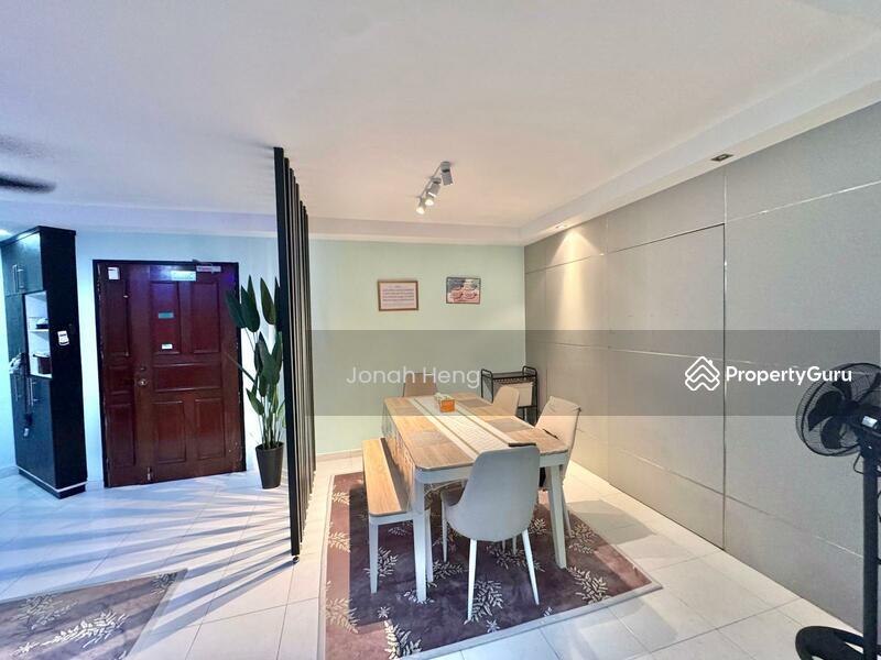 HDB Flat for Sale: D23, 670476