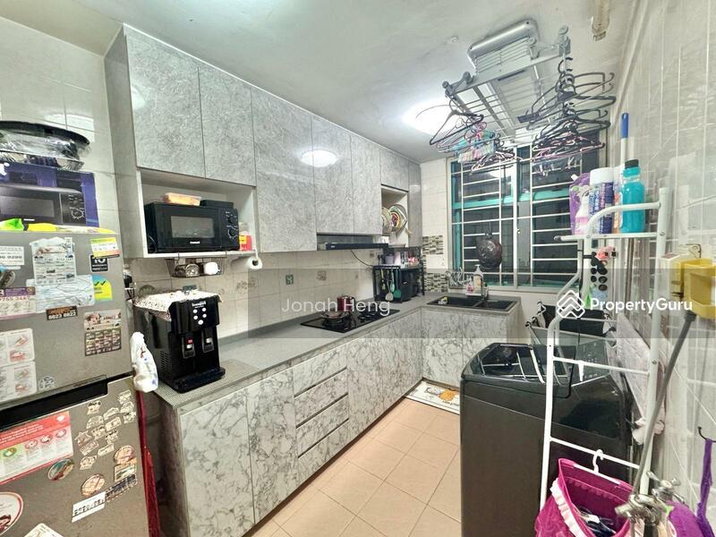 HDB Flat for Sale: D23, 670476