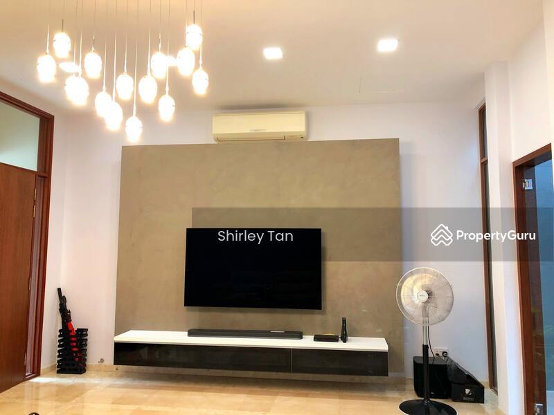 Prop-GPT: Terrace: D16  eastwood drive