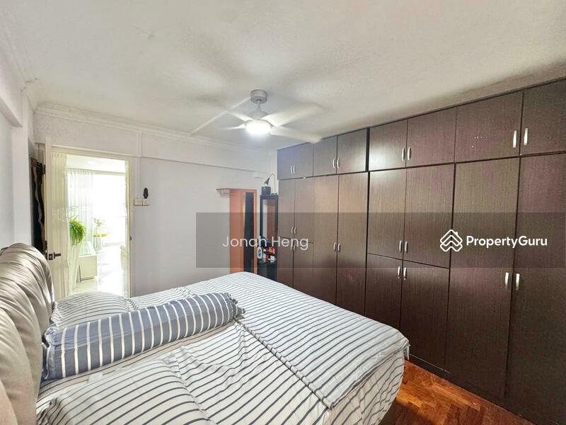 HDB Flat for Sale, 653 Yishun Avenue 4, SGD 600,000 | 99-year lease