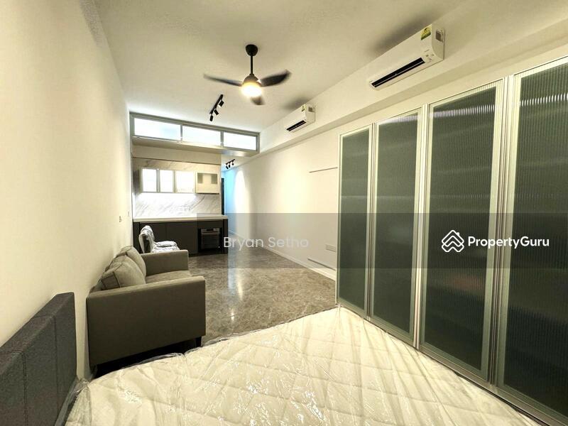 Prop-GPT: Condominium: D07  The M