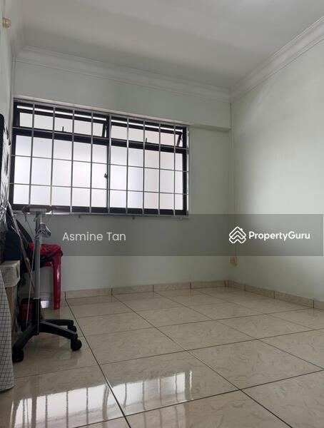 HDB Flat for Sale, 337 Sembawang Crescent, SGD 560,000 | 99-year lease