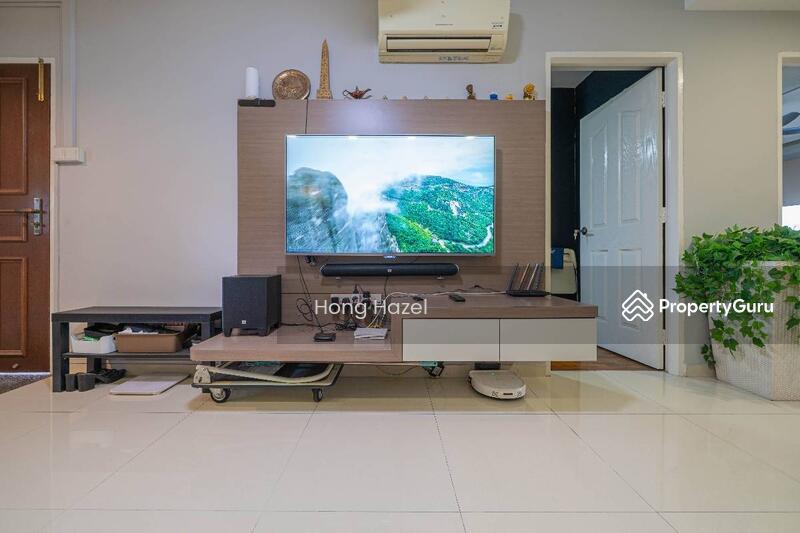 Prop-GPT: HDB Flat: D19  217 Serangoon Avenue 4