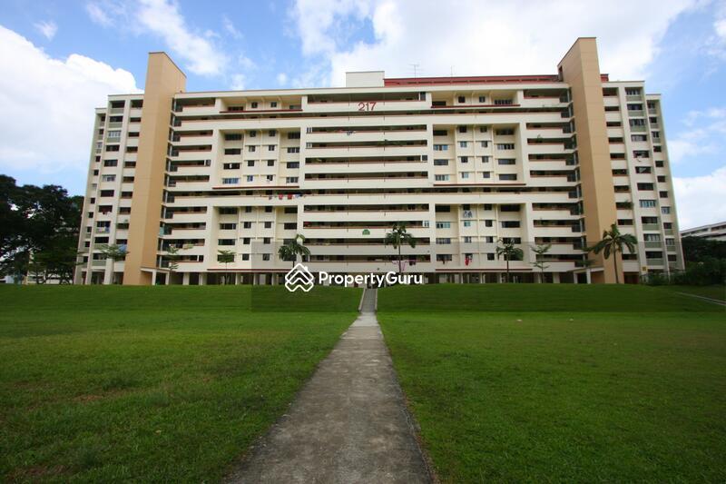 HDB Flat for Sale, 217 Serangoon Avenue 4, SGD 550,000 | 99-year lease