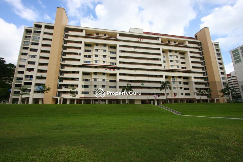 HDB Flat for Sale, 217 Serangoon Avenue 4, SGD 550,000 | 99-year lease