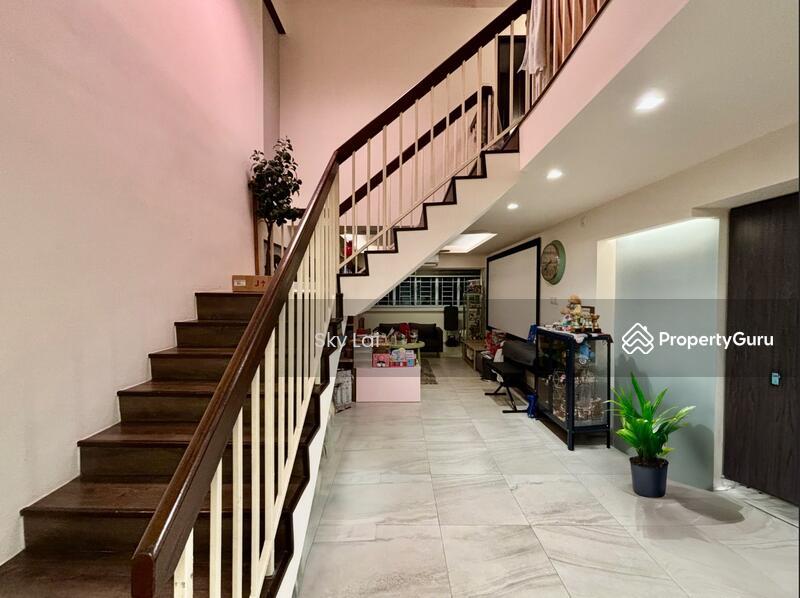 HDB Flat for Sale: D19, 530128
