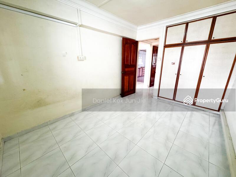 HDB Flat for Sale, 402 Bedok North Avenue 3, SGD 439,999 | 99-year lease