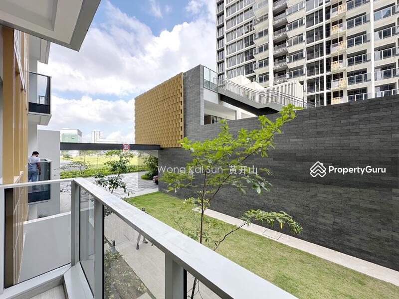Condominium for Sale, Penrose, SGD 1,500,000 | 99-year lease